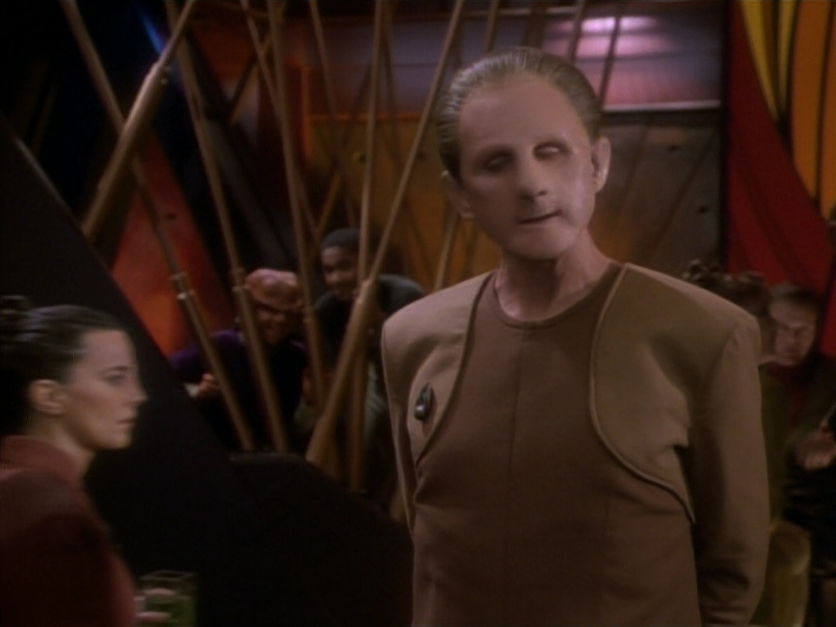 extant_StarTrekDS9_1x15-Progress_03322.jpg