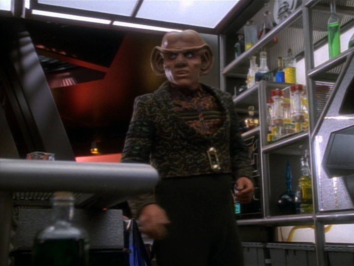 extant_StarTrekDS9_1x15-Progress_03332.jpg