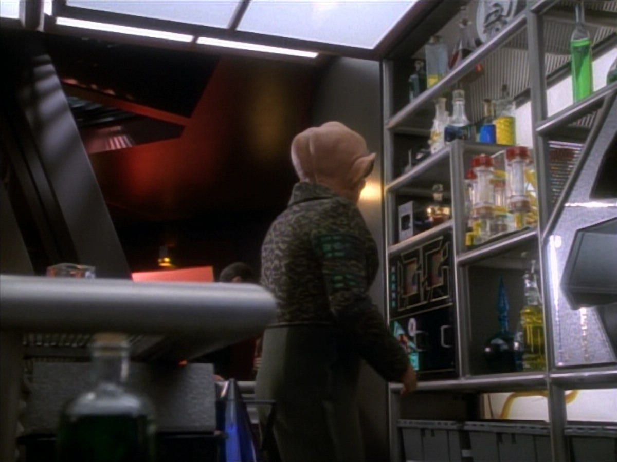extant_StarTrekDS9_1x15-Progress_03333.jpg