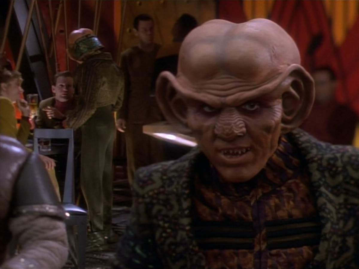 extant_StarTrekDS9_1x15-Progress_03341.jpg