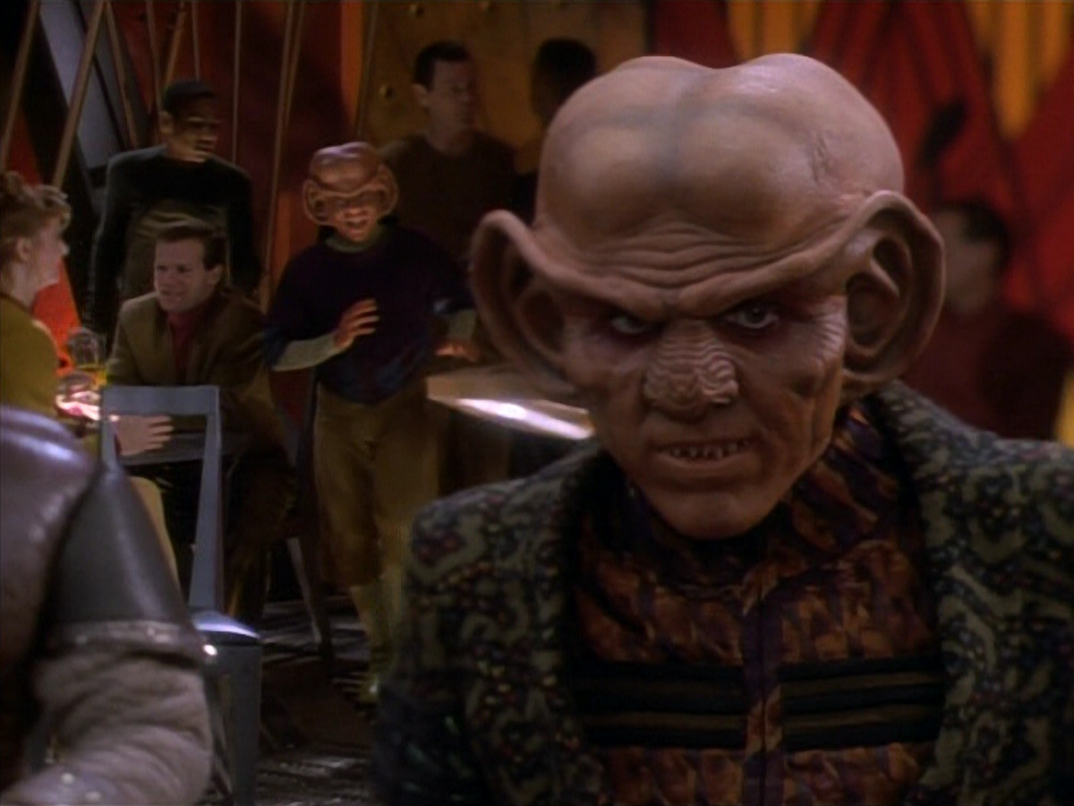extant_StarTrekDS9_1x15-Progress_03347.jpg
