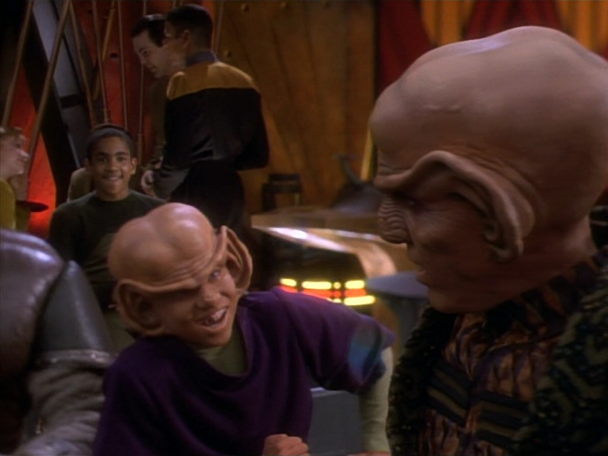 extant_StarTrekDS9_1x15-Progress_03379.jpg