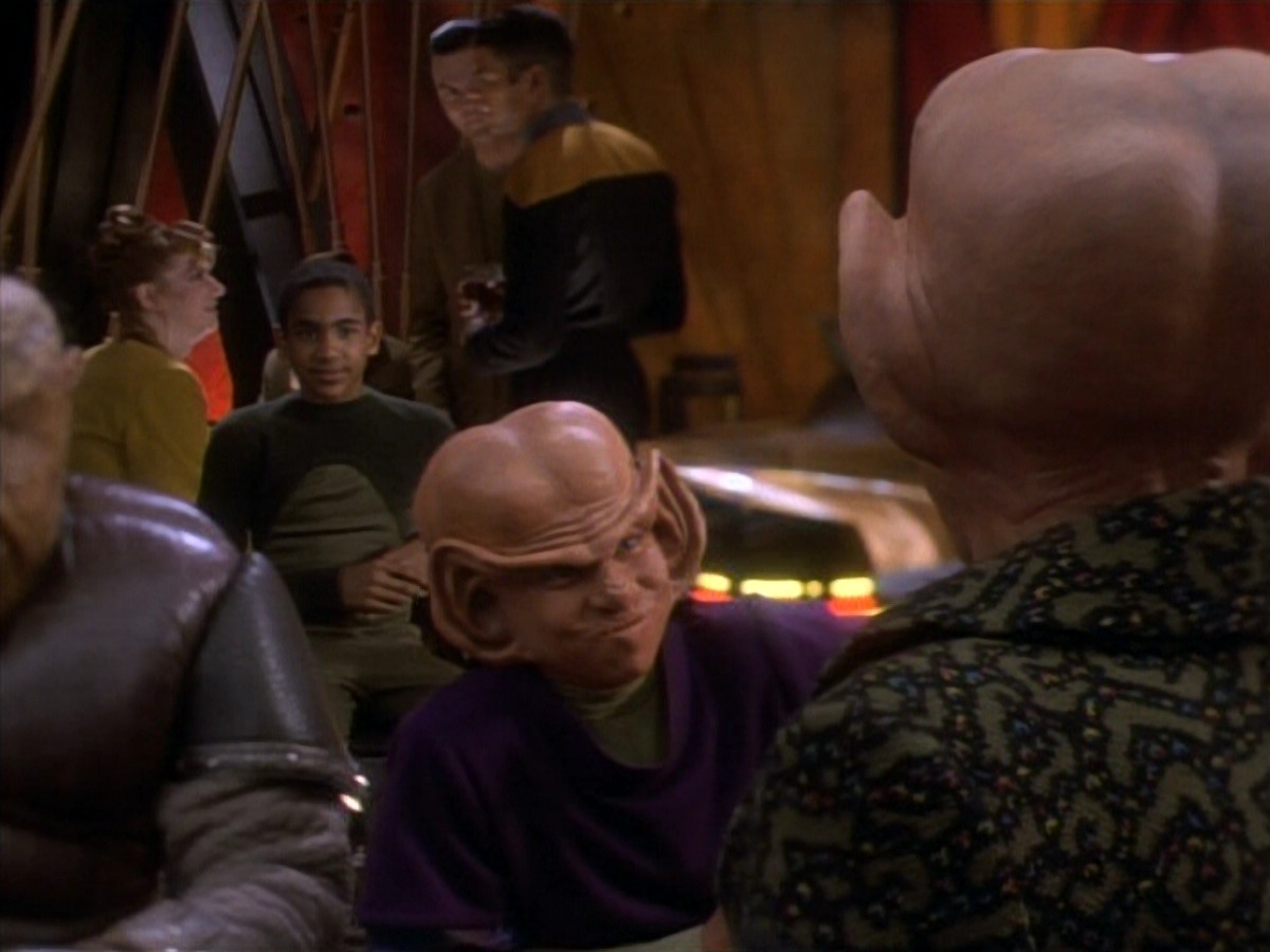 extant_StarTrekDS9_1x15-Progress_03389.jpg