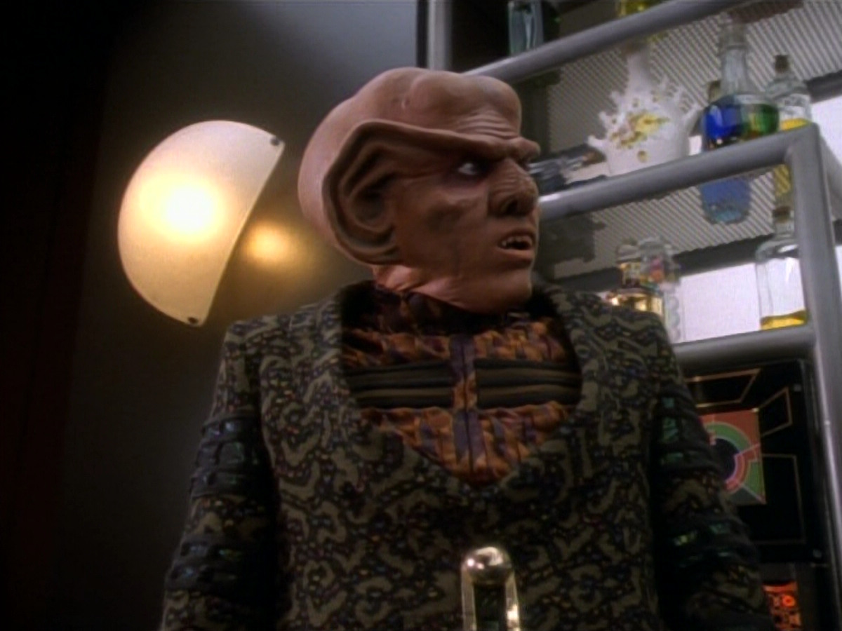 extant_StarTrekDS9_1x15-Progress_03393.jpg