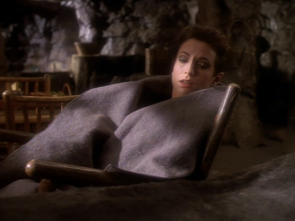 extant_StarTrekDS9_1x15-Progress_03407.jpg