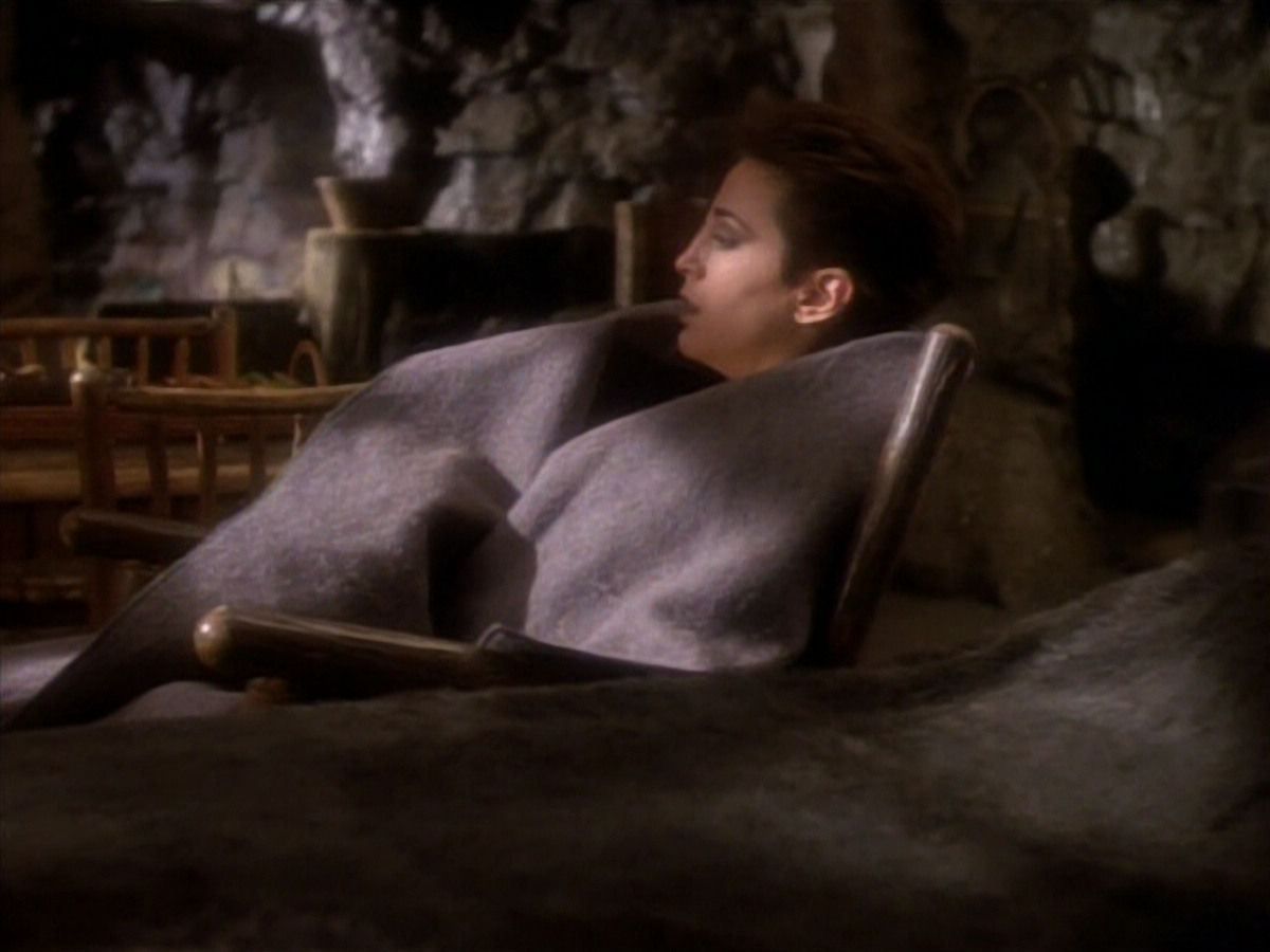 extant_StarTrekDS9_1x15-Progress_03410.jpg