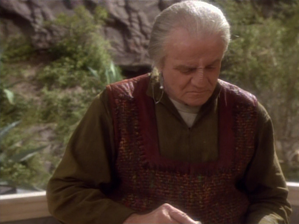 extant_StarTrekDS9_1x15-Progress_03453.jpg