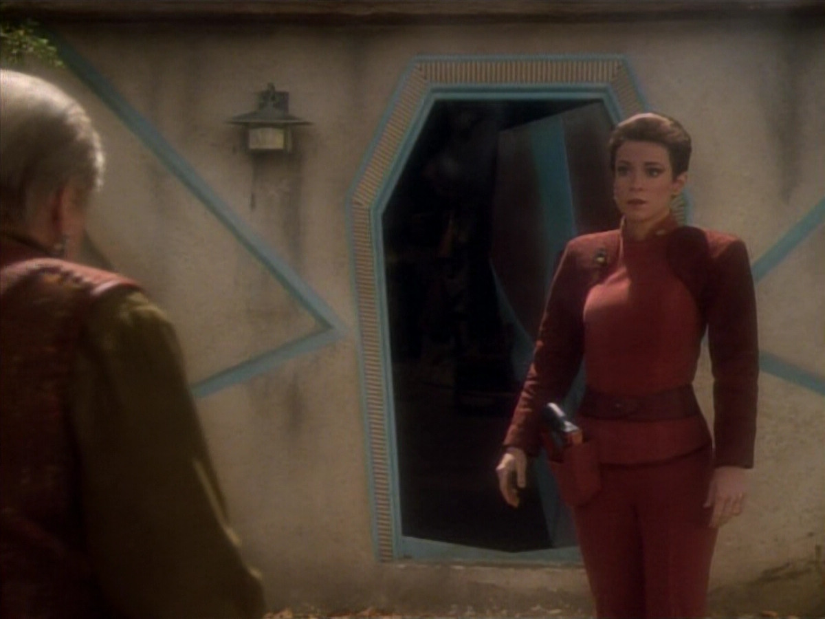 extant_StarTrekDS9_1x15-Progress_03601.jpg
