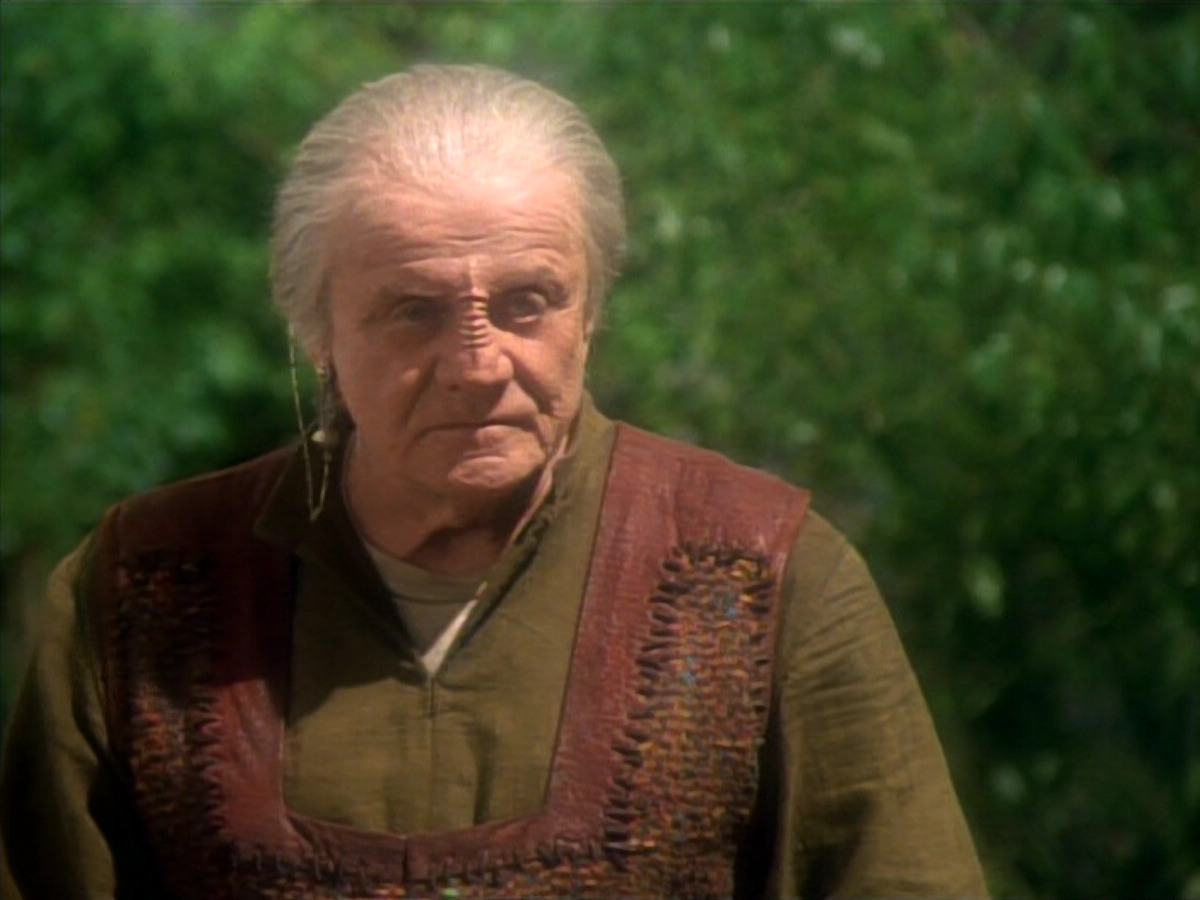 extant_StarTrekDS9_1x15-Progress_03624.jpg
