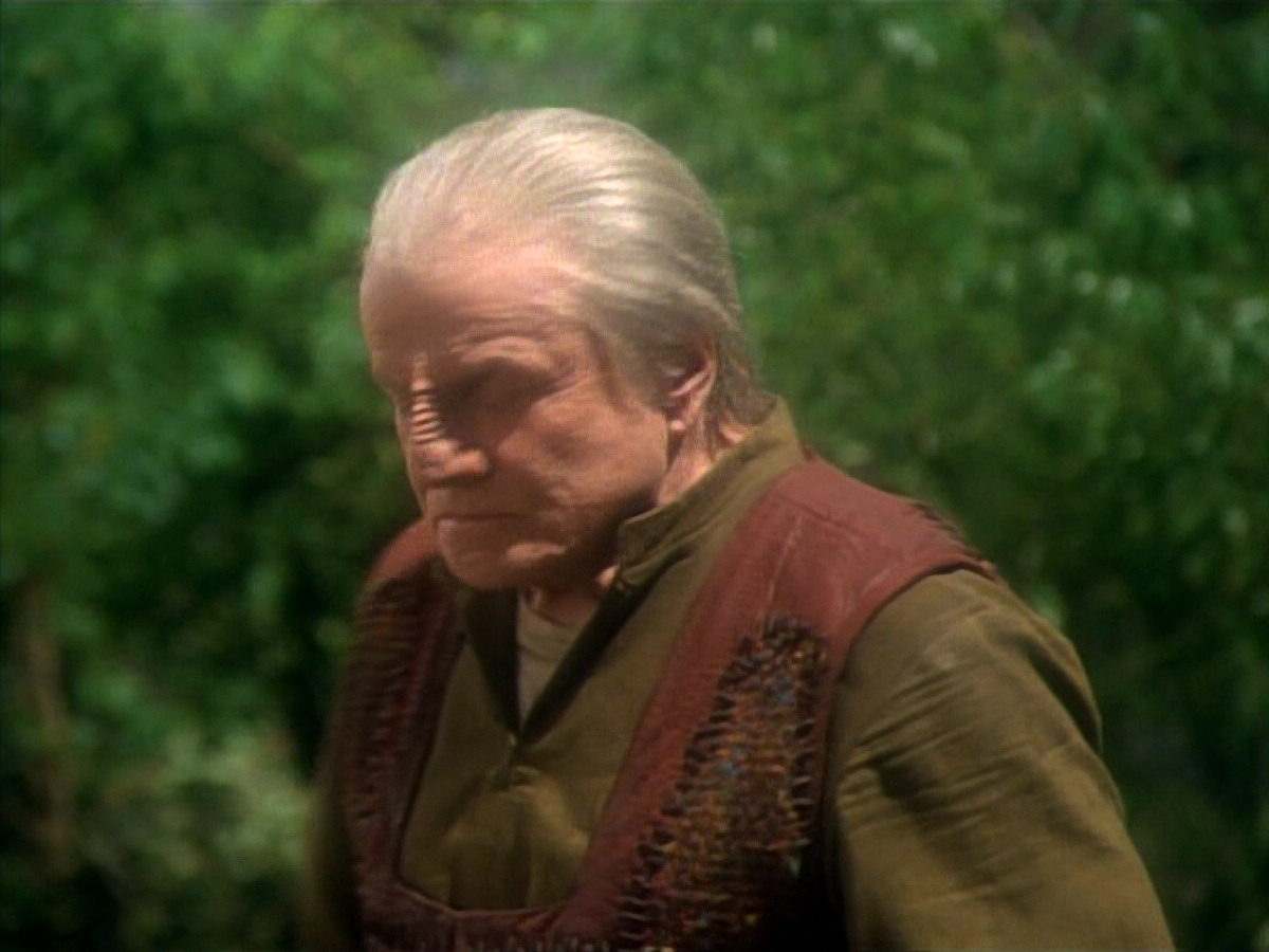 extant_StarTrekDS9_1x15-Progress_03625.jpg