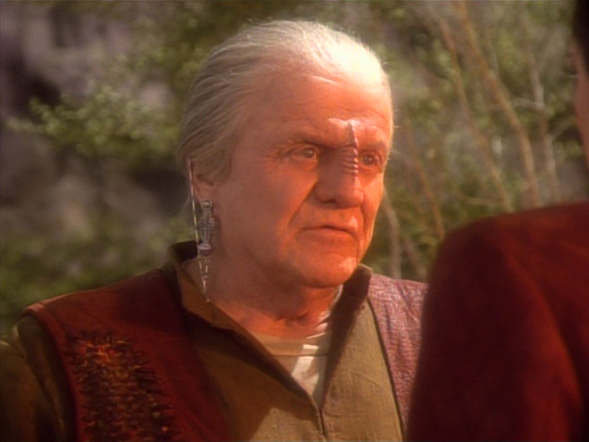 extant_StarTrekDS9_1x15-Progress_03700.jpg