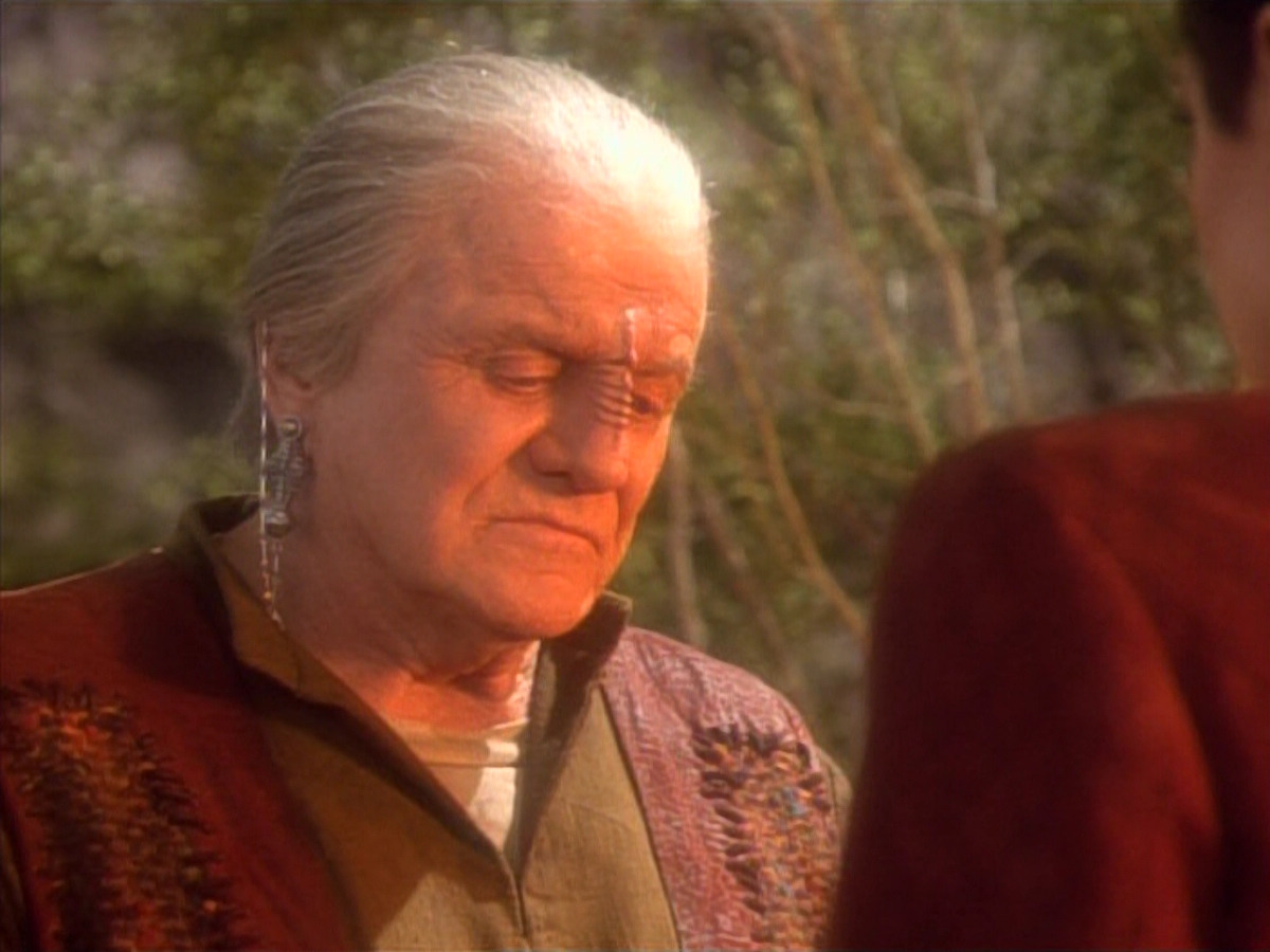 extant_StarTrekDS9_1x15-Progress_03721.jpg