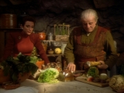 extant_StarTrekDS9_1x15-Progress_00837.jpg