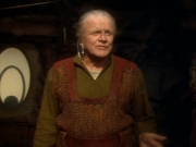 extant_StarTrekDS9_1x15-Progress_00932.jpg