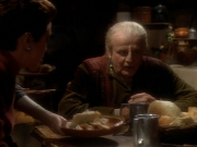 extant_StarTrekDS9_1x15-Progress_01313.jpg
