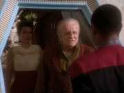 extant_StarTrekDS9_1x15-Progress_02706.jpg