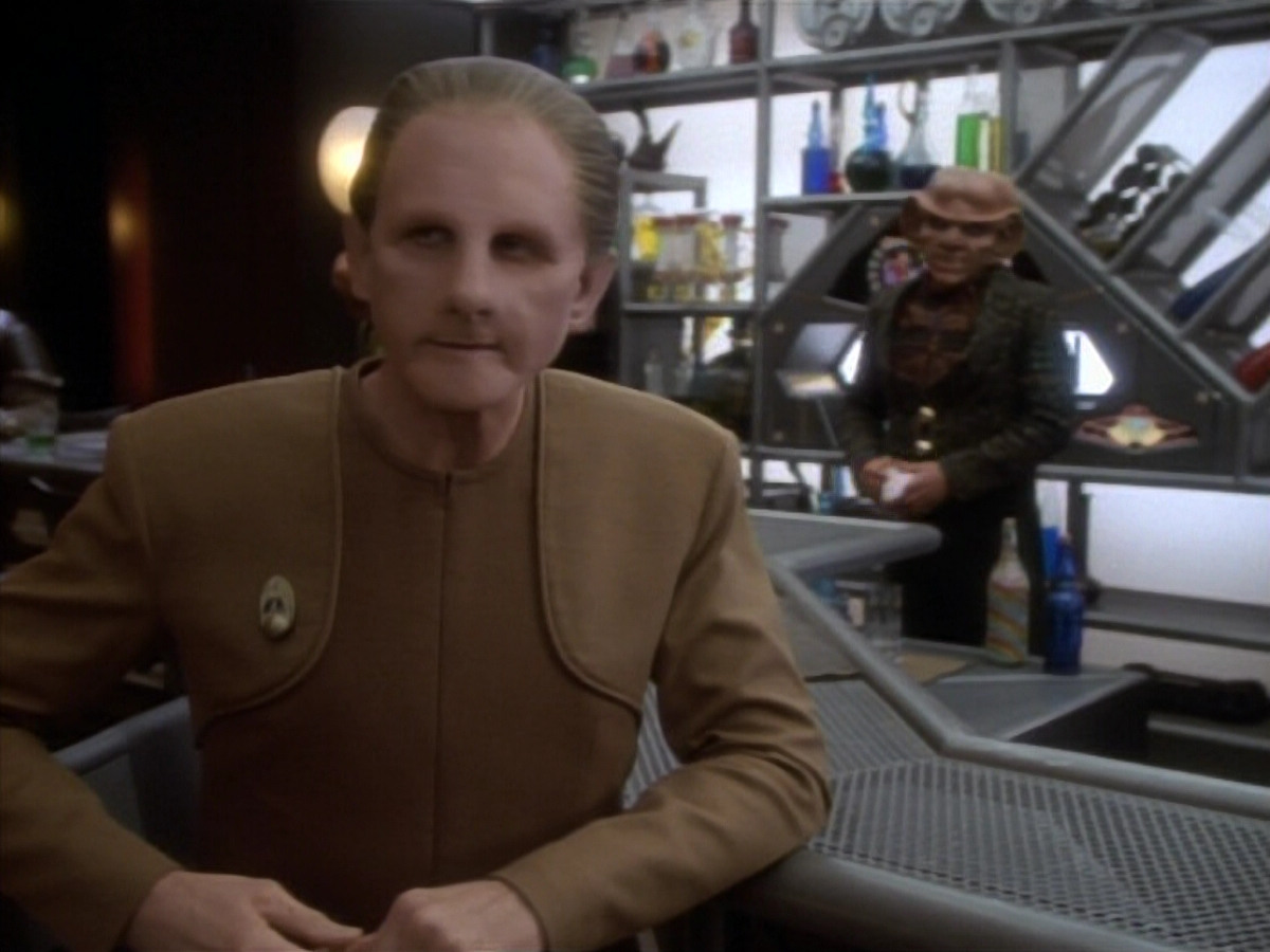 extant_StarTrekDS9_1x16-IfWishesWereHorses_00049.jpg