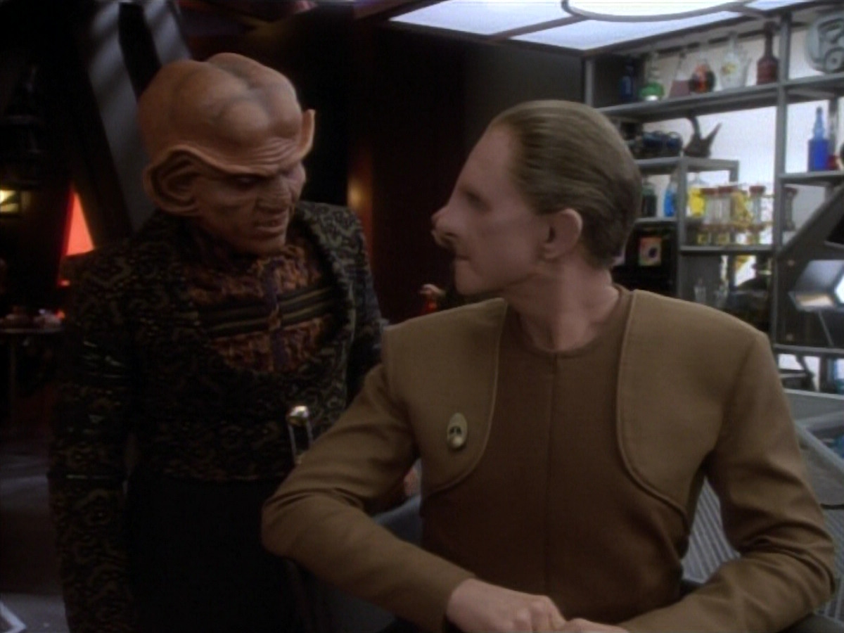 extant_StarTrekDS9_1x16-IfWishesWereHorses_00166.jpg