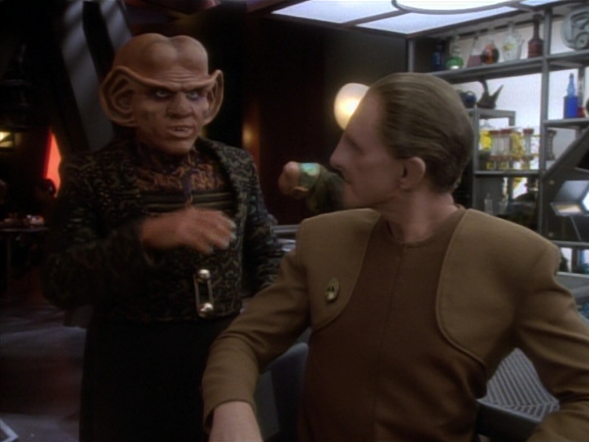 extant_StarTrekDS9_1x16-IfWishesWereHorses_00173.jpg