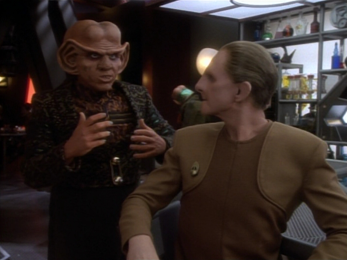 extant_StarTrekDS9_1x16-IfWishesWereHorses_00179.jpg