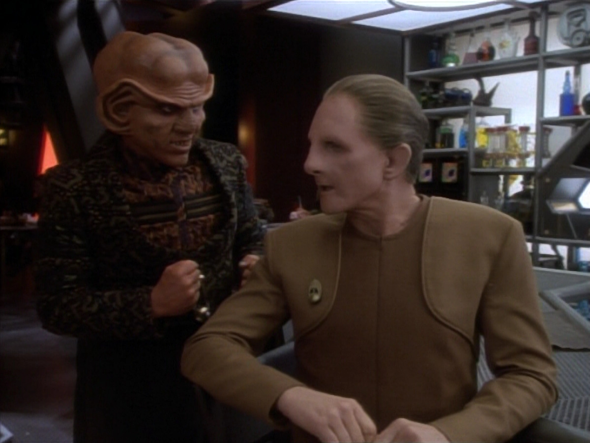extant_StarTrekDS9_1x16-IfWishesWereHorses_00188.jpg