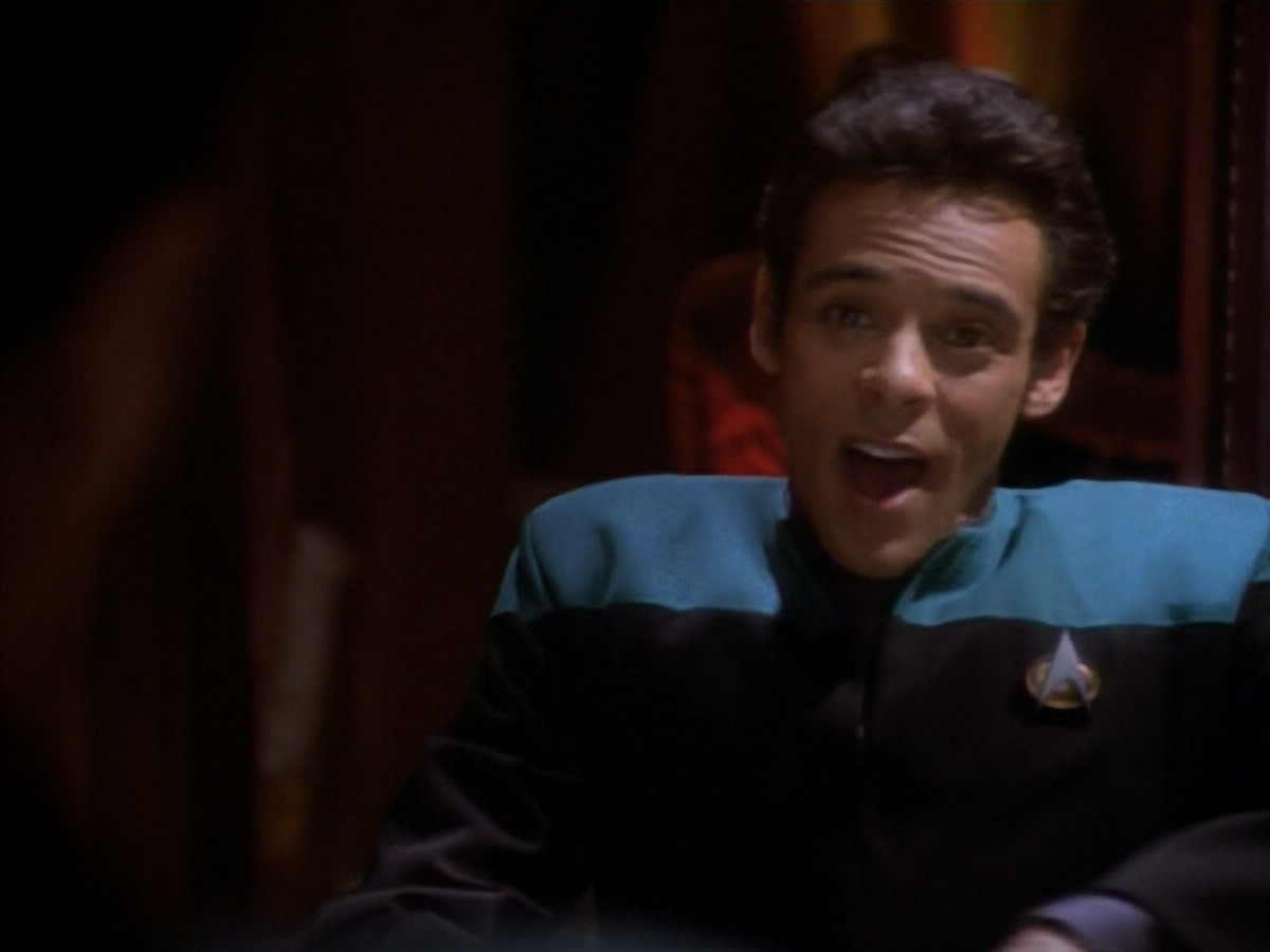 extant_StarTrekDS9_1x16-IfWishesWereHorses_00218.jpg