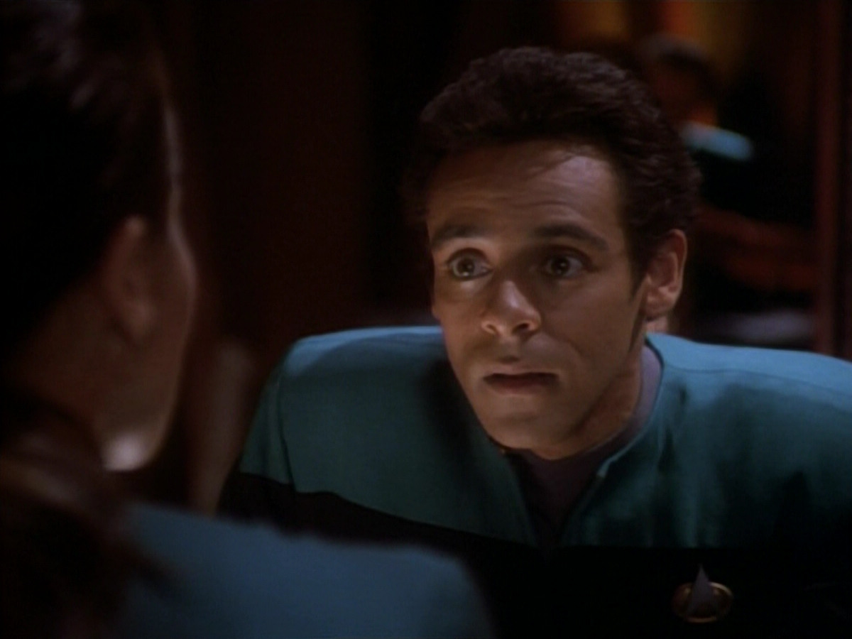 extant_StarTrekDS9_1x16-IfWishesWereHorses_00250.jpg