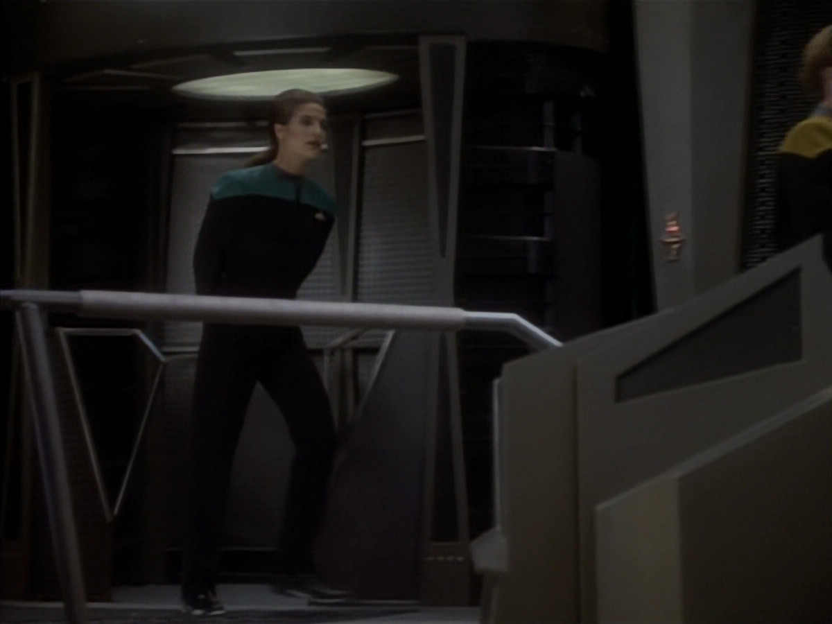 extant_StarTrekDS9_1x16-IfWishesWereHorses_00315.jpg