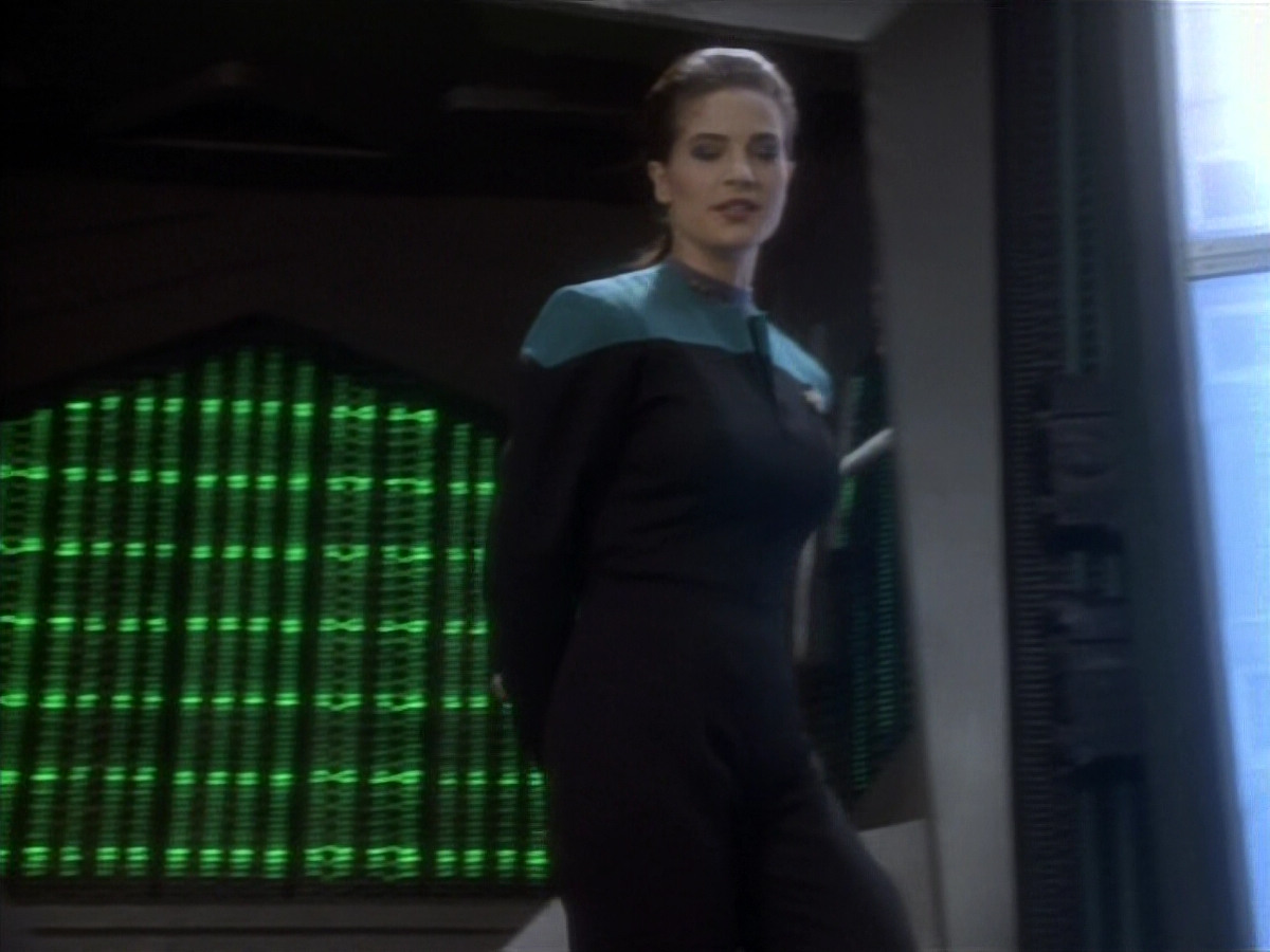 extant_StarTrekDS9_1x16-IfWishesWereHorses_00320.jpg