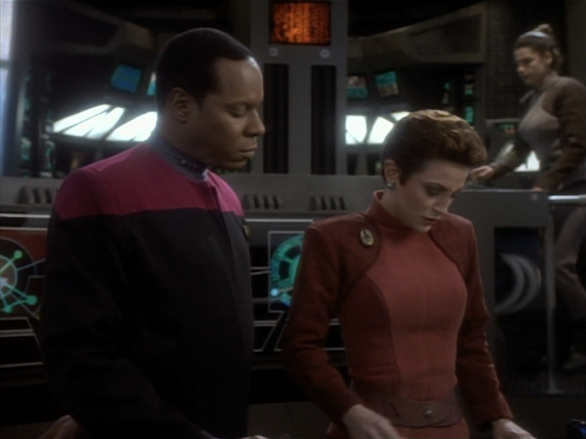 extant_StarTrekDS9_1x16-IfWishesWereHorses_00329.jpg