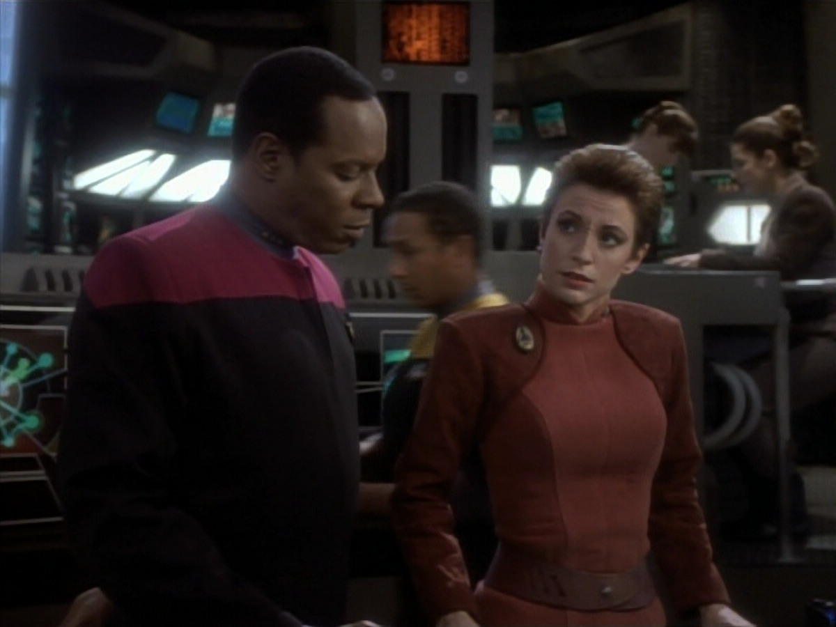 extant_StarTrekDS9_1x16-IfWishesWereHorses_00339.jpg