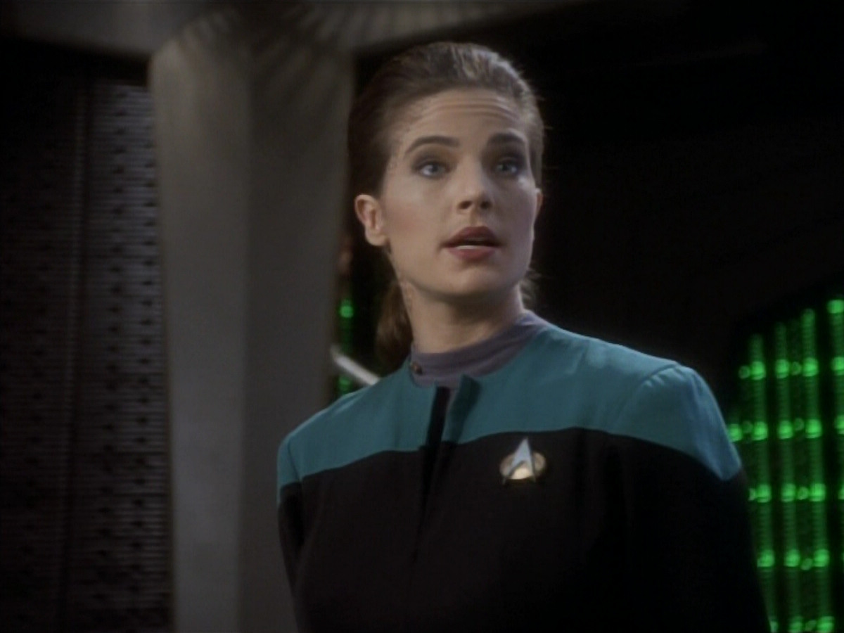 extant_StarTrekDS9_1x16-IfWishesWereHorses_00352.jpg