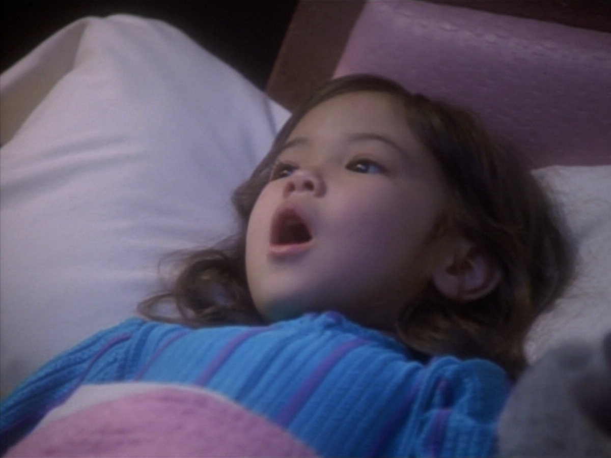 extant_StarTrekDS9_1x16-IfWishesWereHorses_00472.jpg