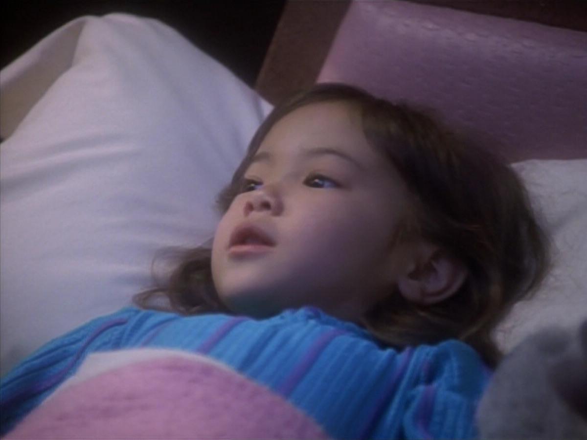 extant_StarTrekDS9_1x16-IfWishesWereHorses_00473.jpg