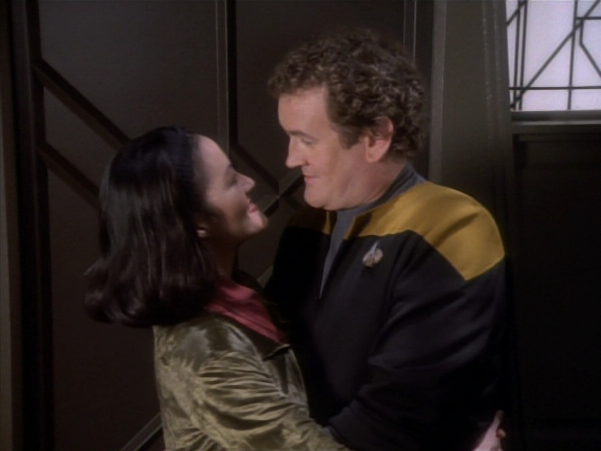 extant_StarTrekDS9_1x16-IfWishesWereHorses_00503.jpg