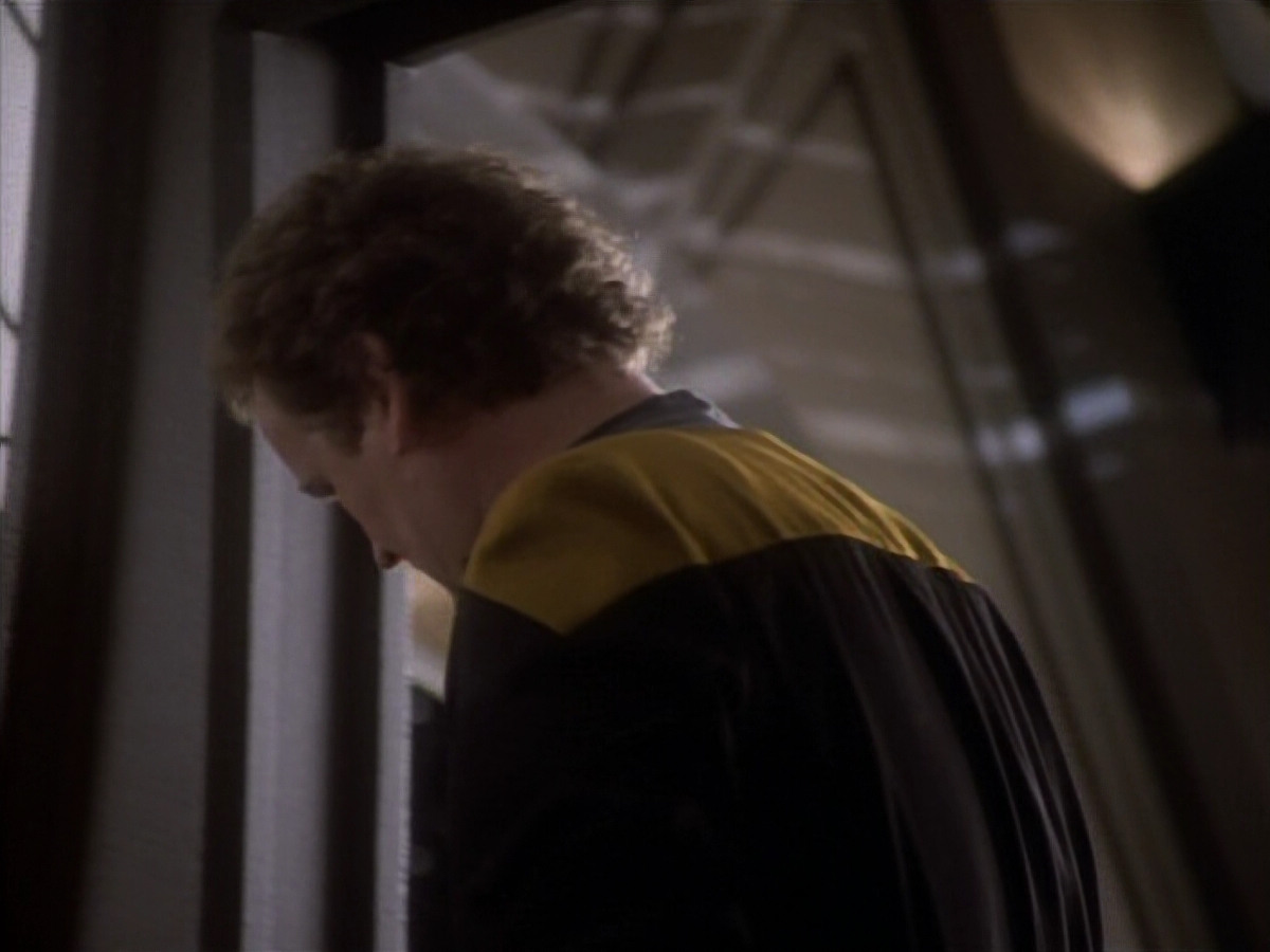 extant_StarTrekDS9_1x16-IfWishesWereHorses_00557.jpg