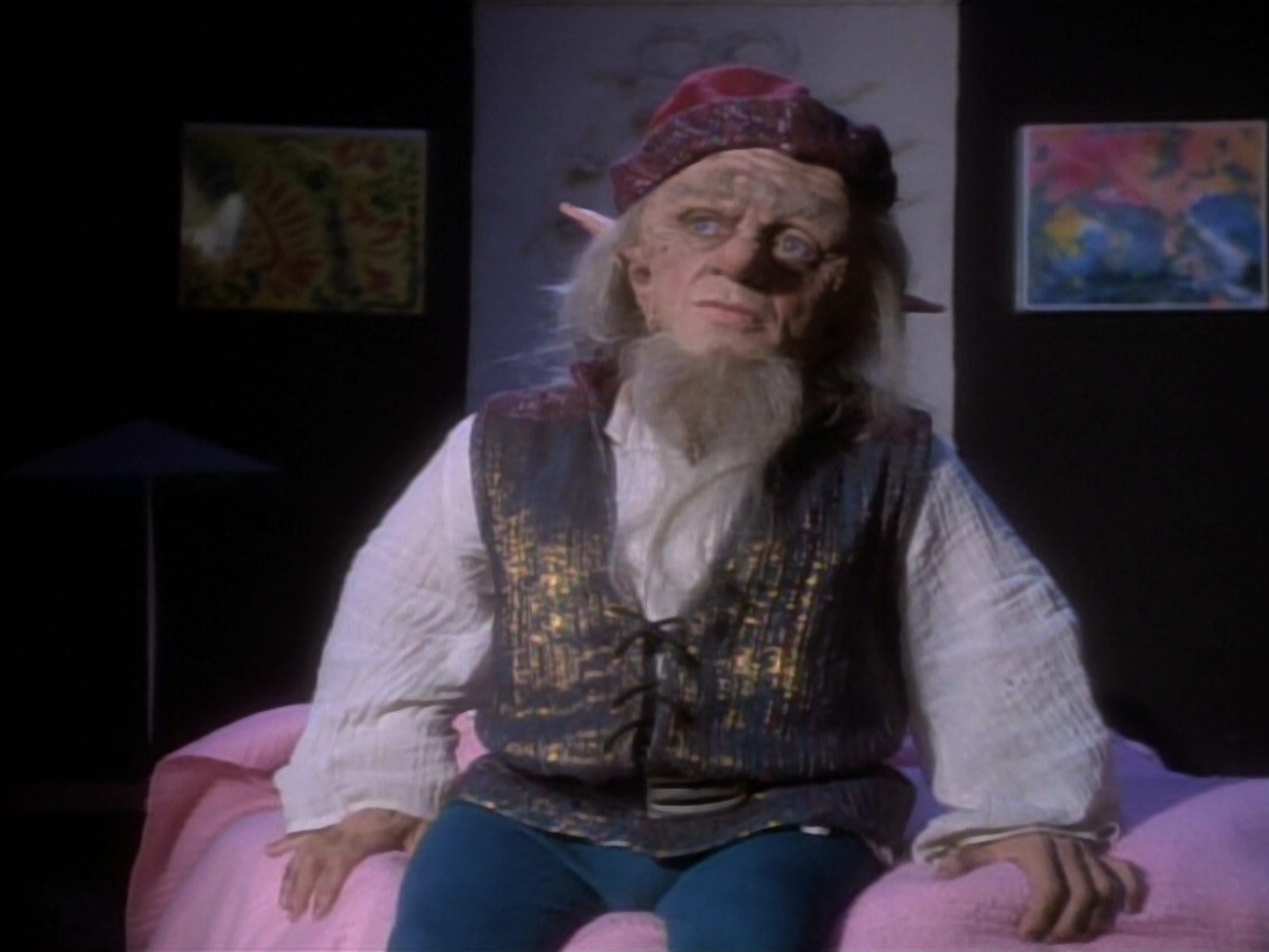 extant_StarTrekDS9_1x16-IfWishesWereHorses_00564.jpg