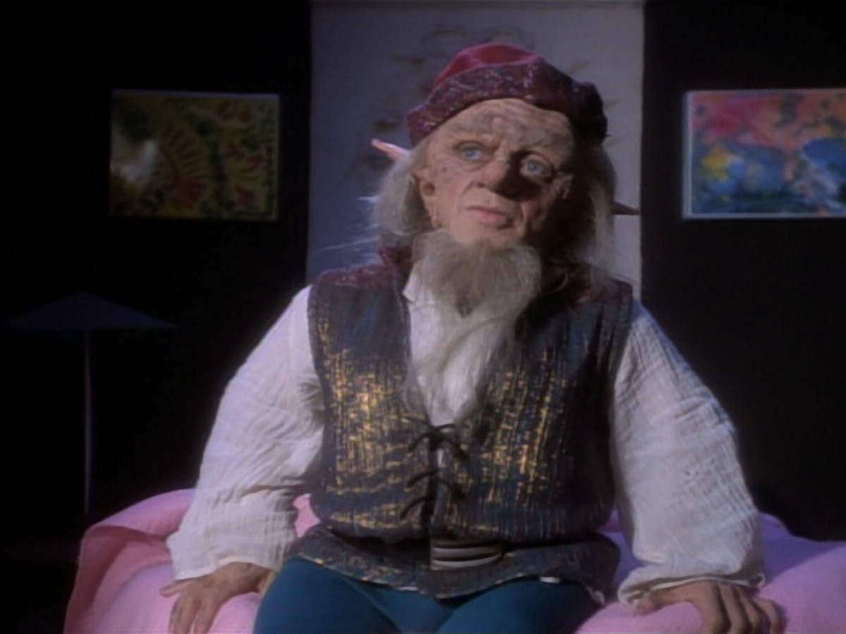 extant_StarTrekDS9_1x16-IfWishesWereHorses_00565.jpg