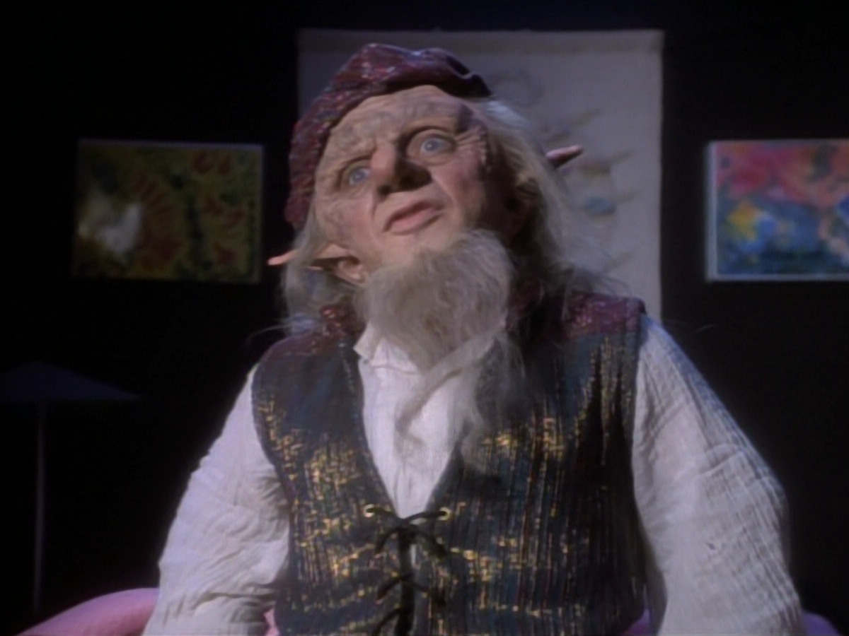 extant_StarTrekDS9_1x16-IfWishesWereHorses_00567.jpg