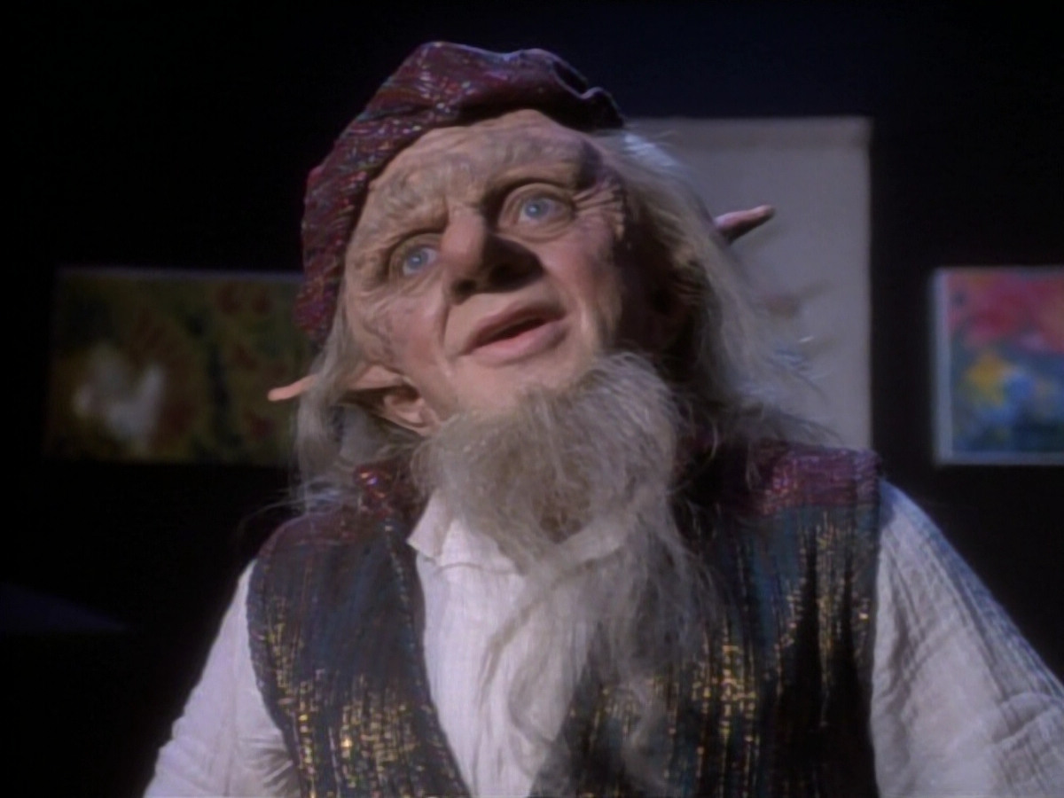 extant_StarTrekDS9_1x16-IfWishesWereHorses_00569.jpg