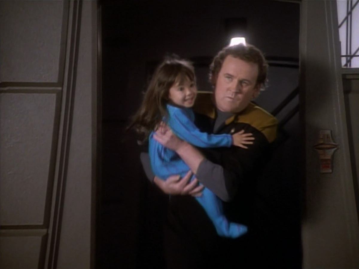 extant_StarTrekDS9_1x16-IfWishesWereHorses_00744.jpg