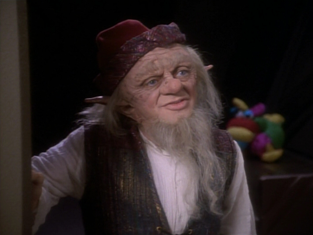 extant_StarTrekDS9_1x16-IfWishesWereHorses_00763.jpg