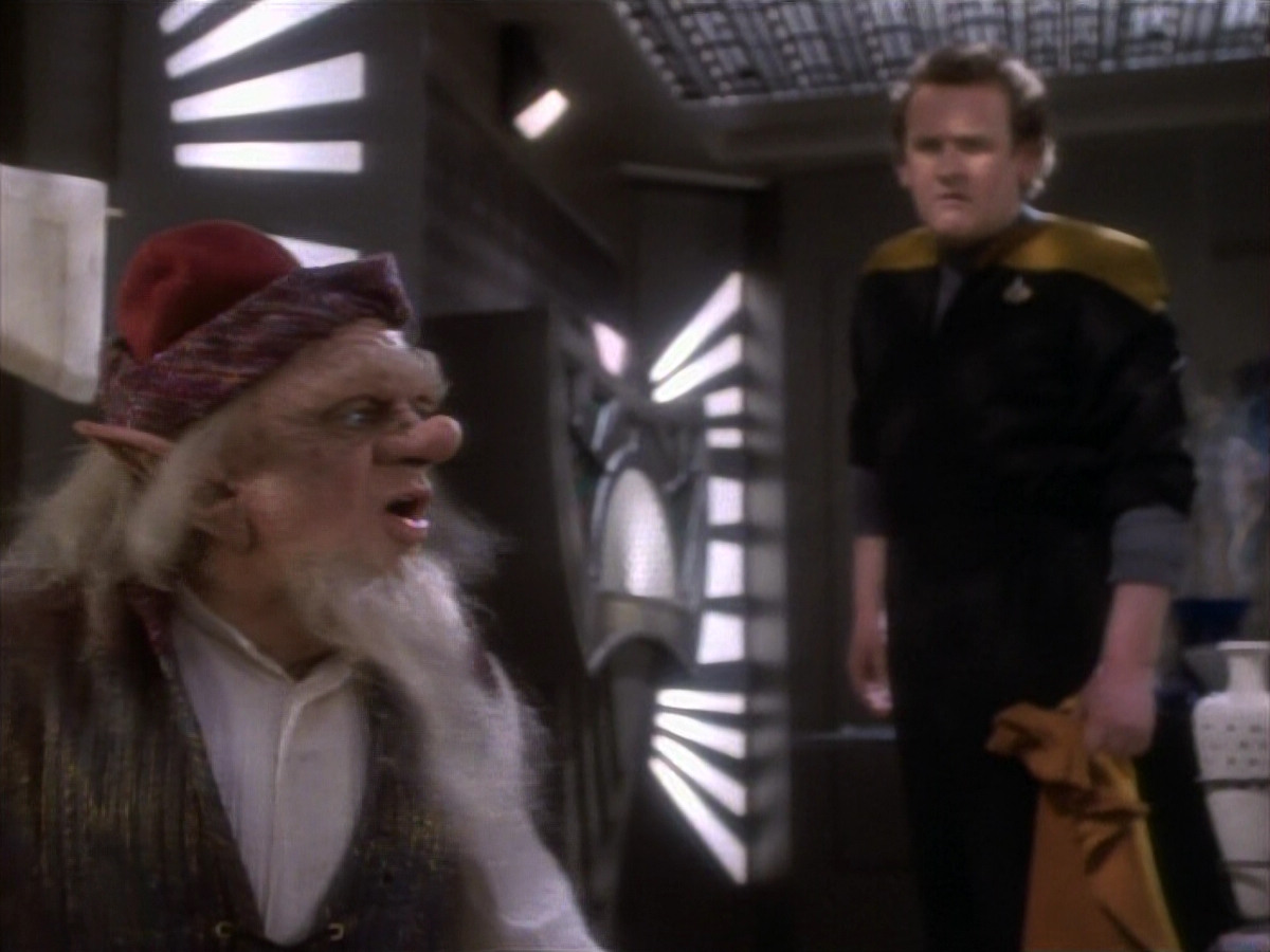extant_StarTrekDS9_1x16-IfWishesWereHorses_00794.jpg
