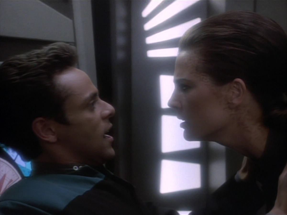 extant_StarTrekDS9_1x16-IfWishesWereHorses_00959.jpg