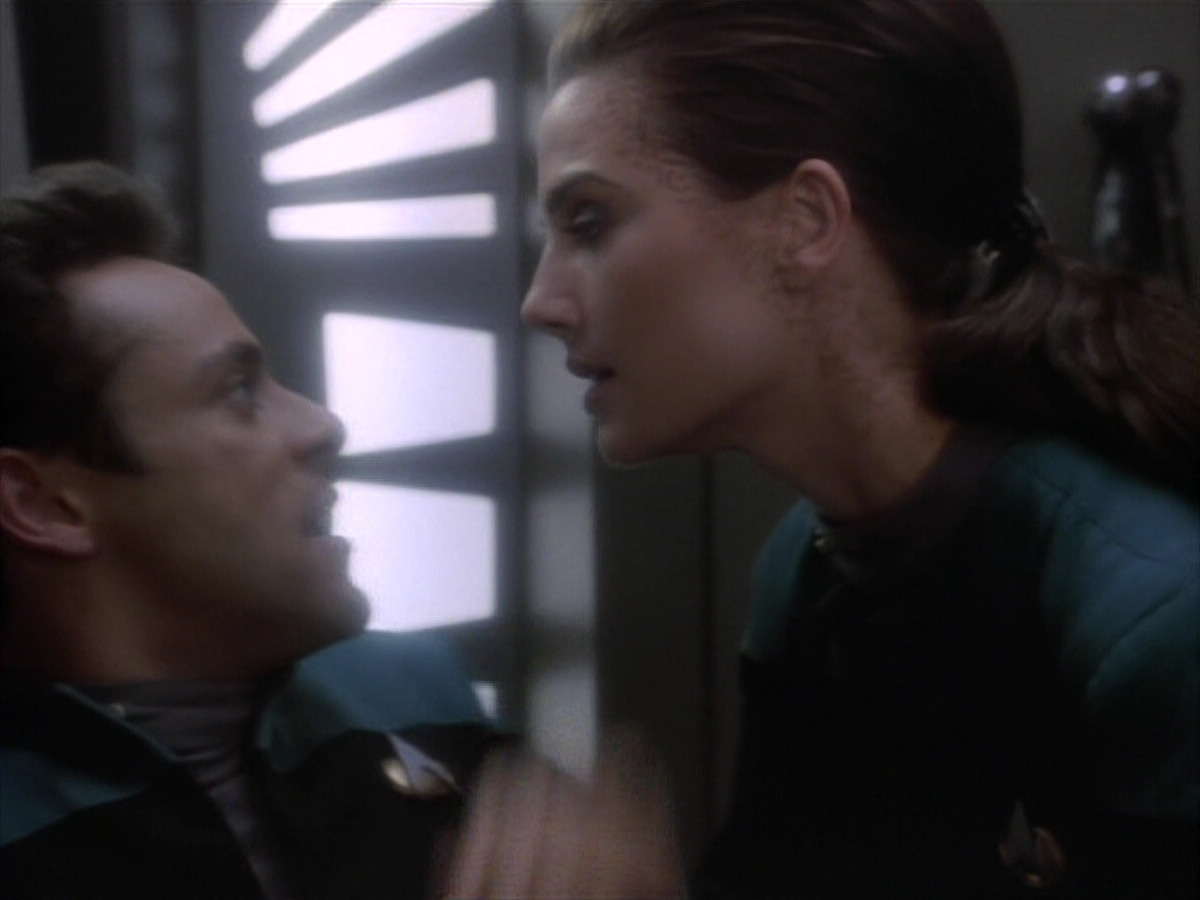 extant_StarTrekDS9_1x16-IfWishesWereHorses_00998.jpg