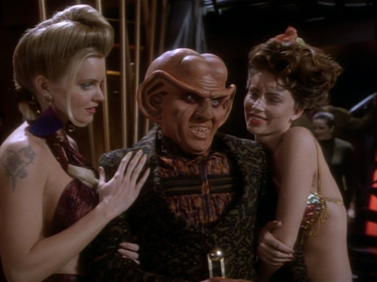 extant_StarTrekDS9_1x16-IfWishesWereHorses_01532.jpg