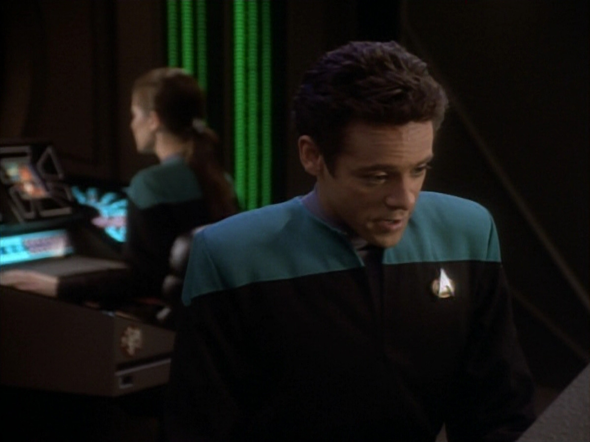 extant_StarTrekDS9_1x16-IfWishesWereHorses_01696.jpg