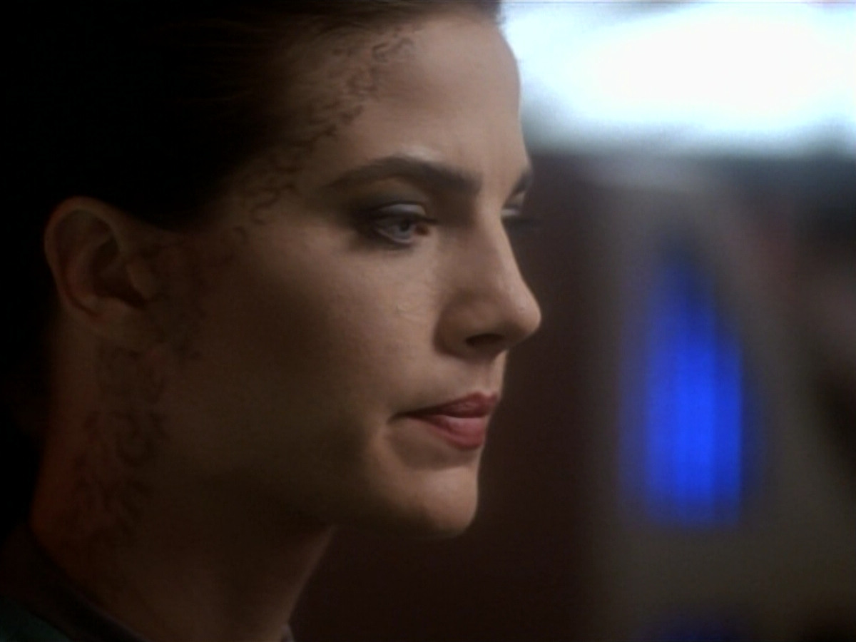 extant_StarTrekDS9_1x16-IfWishesWereHorses_03024.jpg