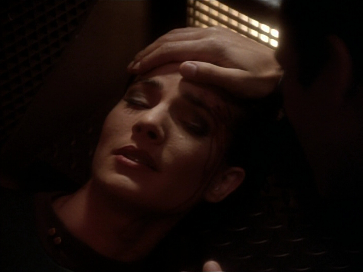 extant_StarTrekDS9_1x16-IfWishesWereHorses_03188.jpg
