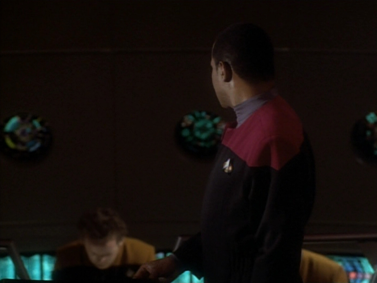 extant_StarTrekDS9_1x16-IfWishesWereHorses_03237.jpg